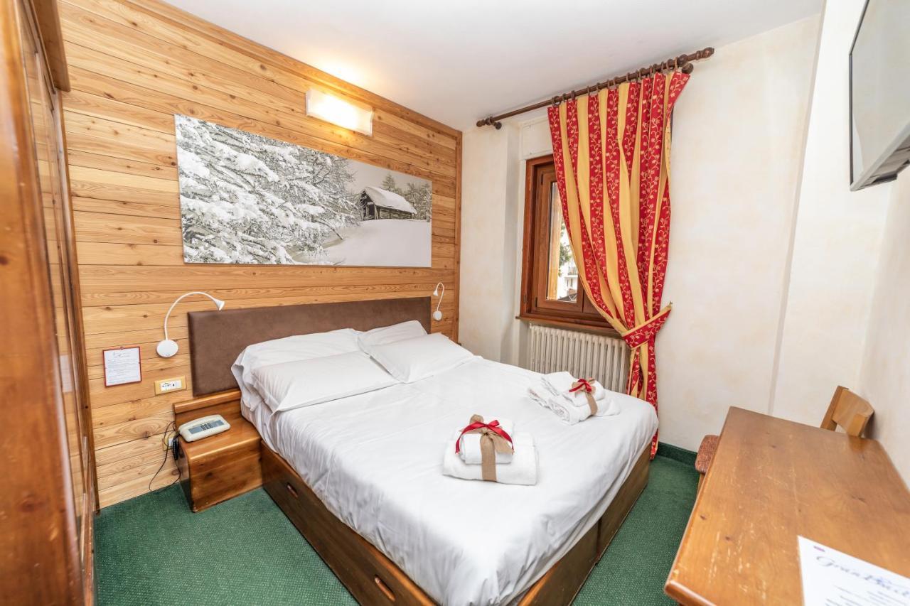 Hotel Gran Baita Oulx 外观 照片