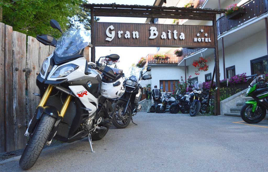 Hotel Gran Baita Oulx 外观 照片